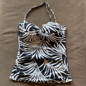 Liz Claiborne tankini top. Size small.